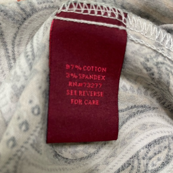 Women’s Button Front Blouse - Picture 4 of 4